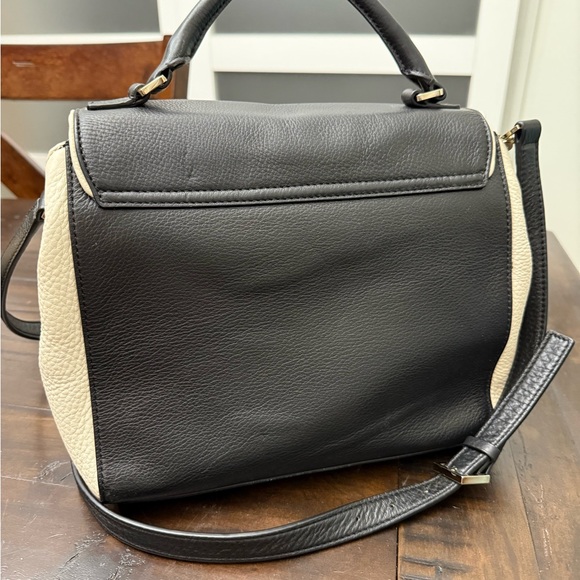 Kate Spade: Black and White Handbag - Picture 8 of 11